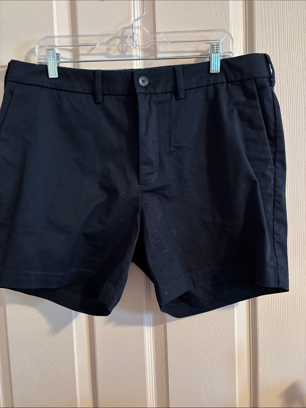 Express Men's Black Flat-Front Chino Shorts